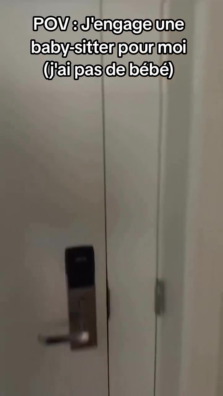 le jugement dans son regard était vrai 😂